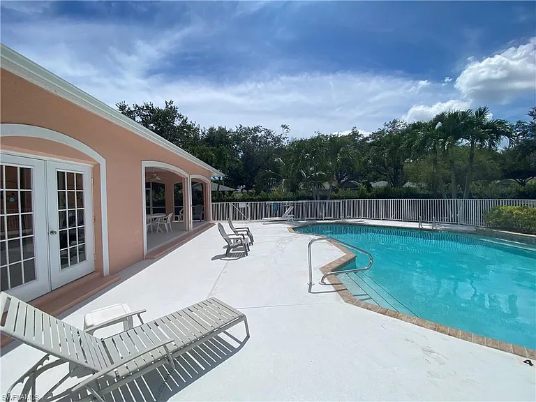 14805 Crooked Pond Ct — Photo 48