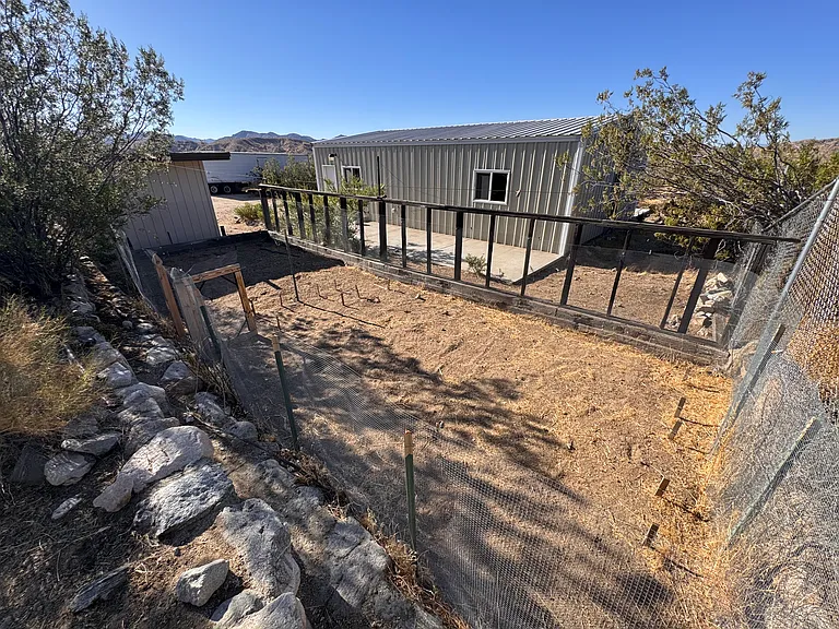 51039 Canyon Rd — Photo 11