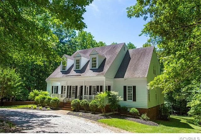2nd image of 501 Edgehill Wood Dr
