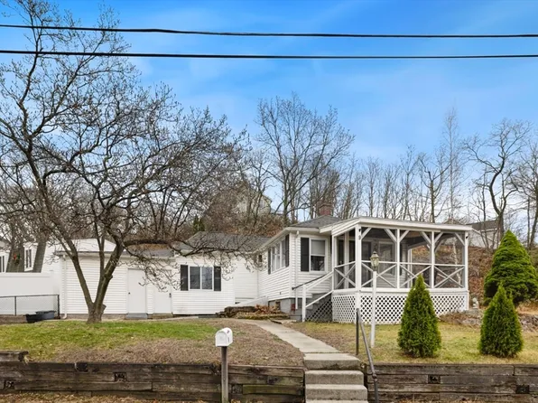 9 Dale St, Saugus, MA 01906