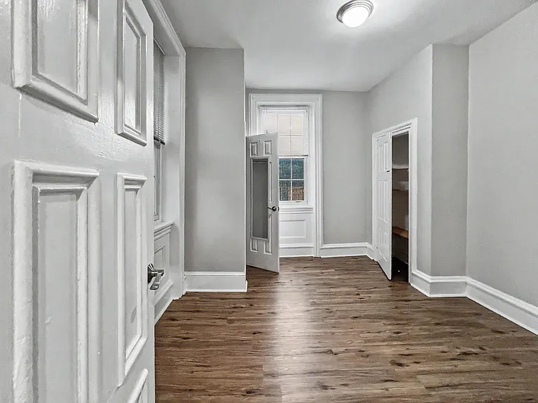 1012 E Lancaster Ave — Photo 14