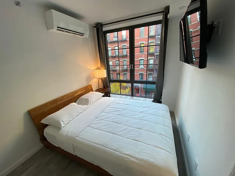 433 W 53rd St #45 — Photo 9