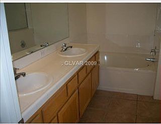4th image of 8300 Classic Villa Ct