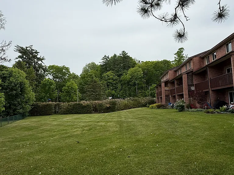 142 Ecclestone Dr #15 — Photo 21