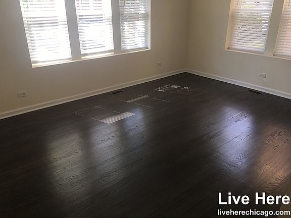 3rd image of 2347 W Fullerton Ave #1
