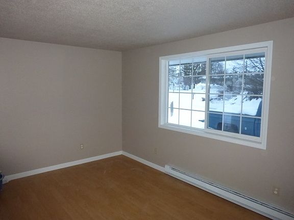 5th image of 415 S Prentis St