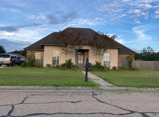 38706 Red Bud Ln, Denham Springs, LA 70706