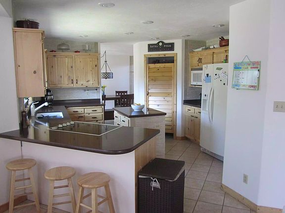 3rd image of 2333 N Bramble Ct