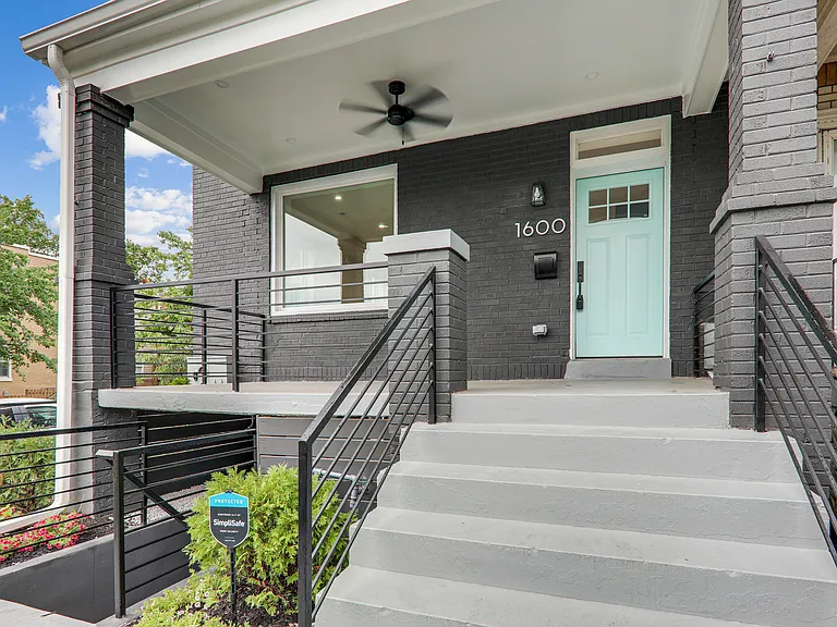 1600 Trinidad Ave NE #A — Photo 44