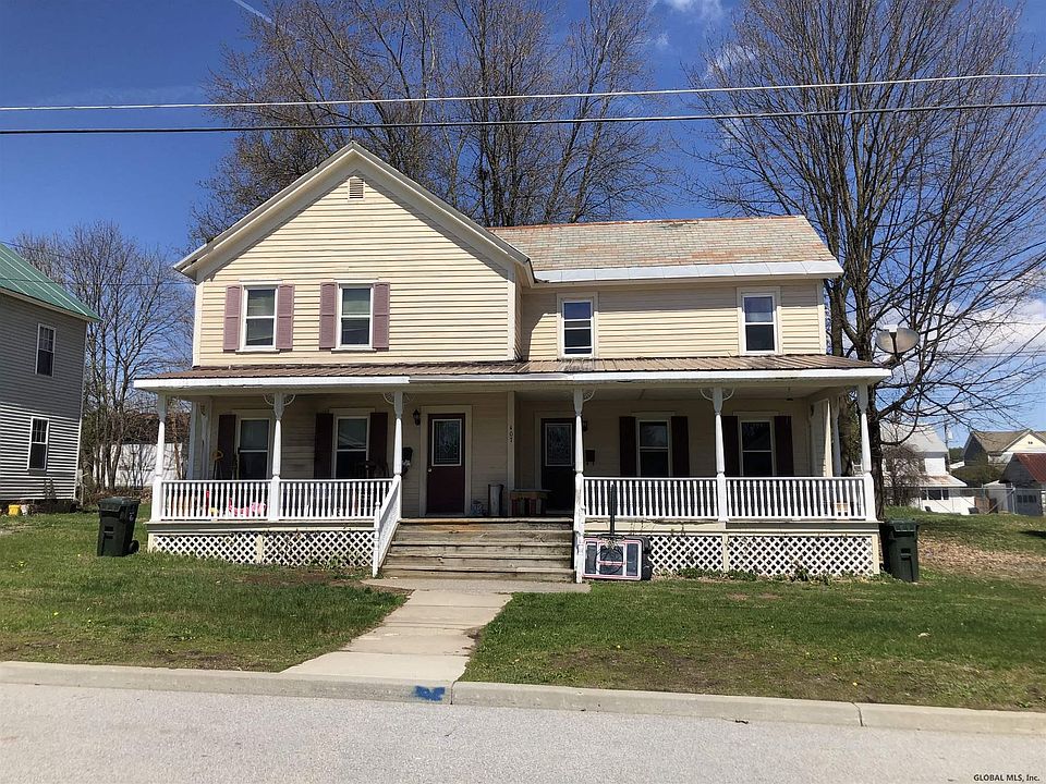 1st image of 407 Oak St #409
