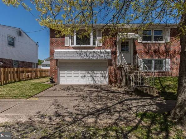 9530 Ditman St, Philadelphia, PA 19114
