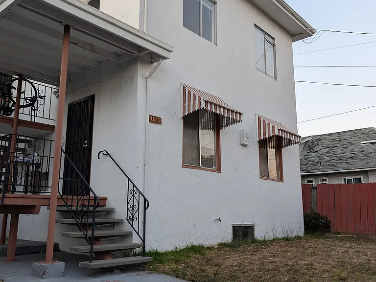 1619 Ashby Ave #1 — Photo 1