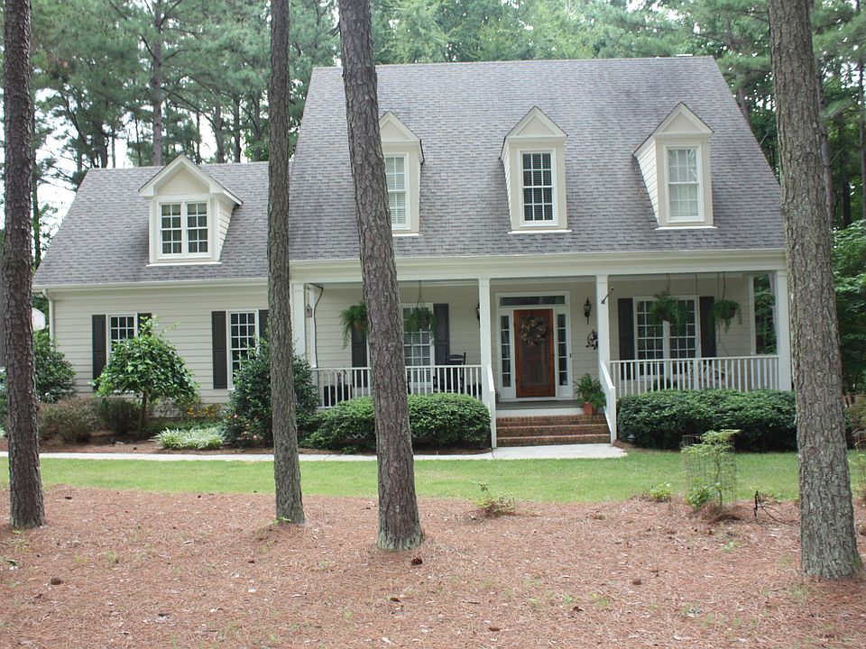 Quiet, private home, large lot with minimal grass!