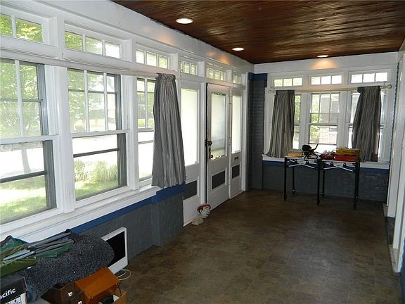 4th image of 3037 N Washington Blvd