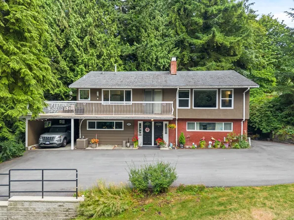 1001 Gatensbury St, Coquitlam, BC V3J 5J6