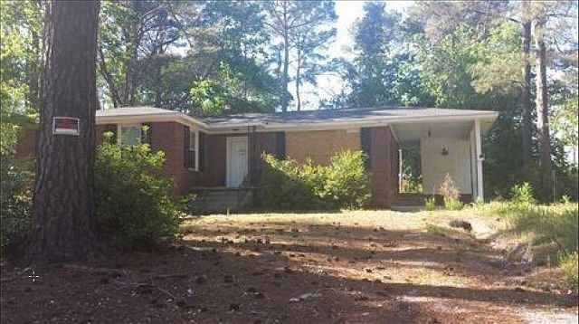 1st image of 130 Lakeview Dr