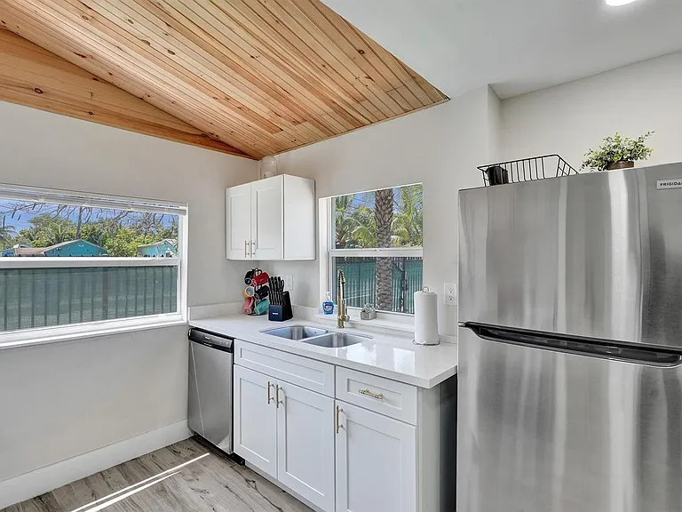 8021 NW 1st Pl — Photo 30