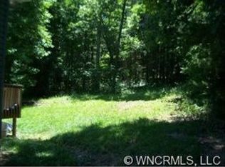 109 Cannon Dr, Hendersonville, NC 28792