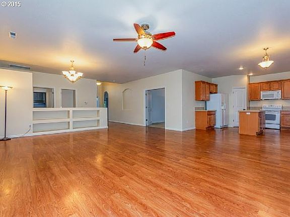 5th image of 4310 NE 93rd St