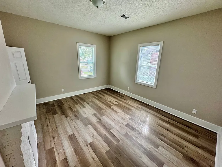 Bedroom #1