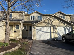102 Bujold Ct, Ottawa, ON K2L 3N4