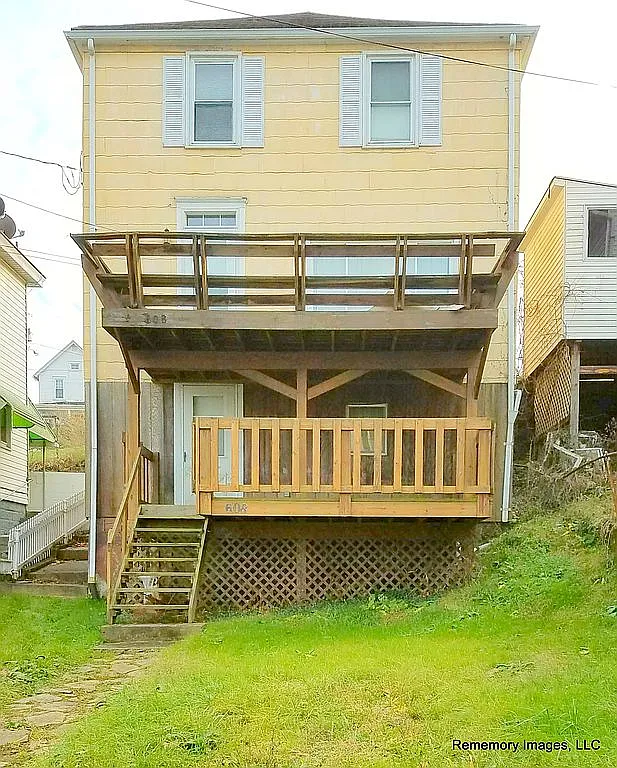 608 6th St photo 1