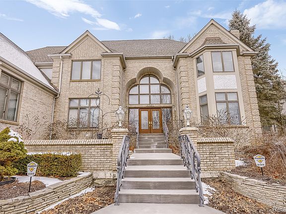 2nd image of 1721 Archers Pointe