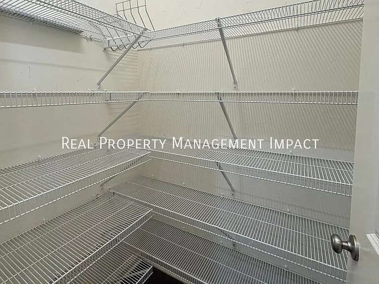 214 Churment Ct — Photo 22
