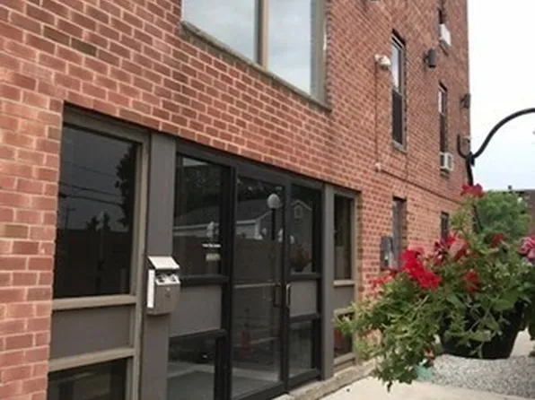 175 Ward St APT 33, Revere, MA 02151