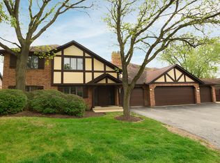7933 W Golf Dr APT 1B, Palos Heights, IL 60463