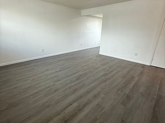 3rd image of 23 SE 12th St #103