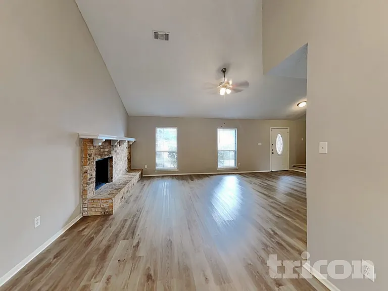 2637 Bennington Ct — Photo 6