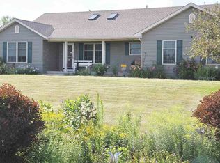 6410 114th St, Blue Grass, IA 52726