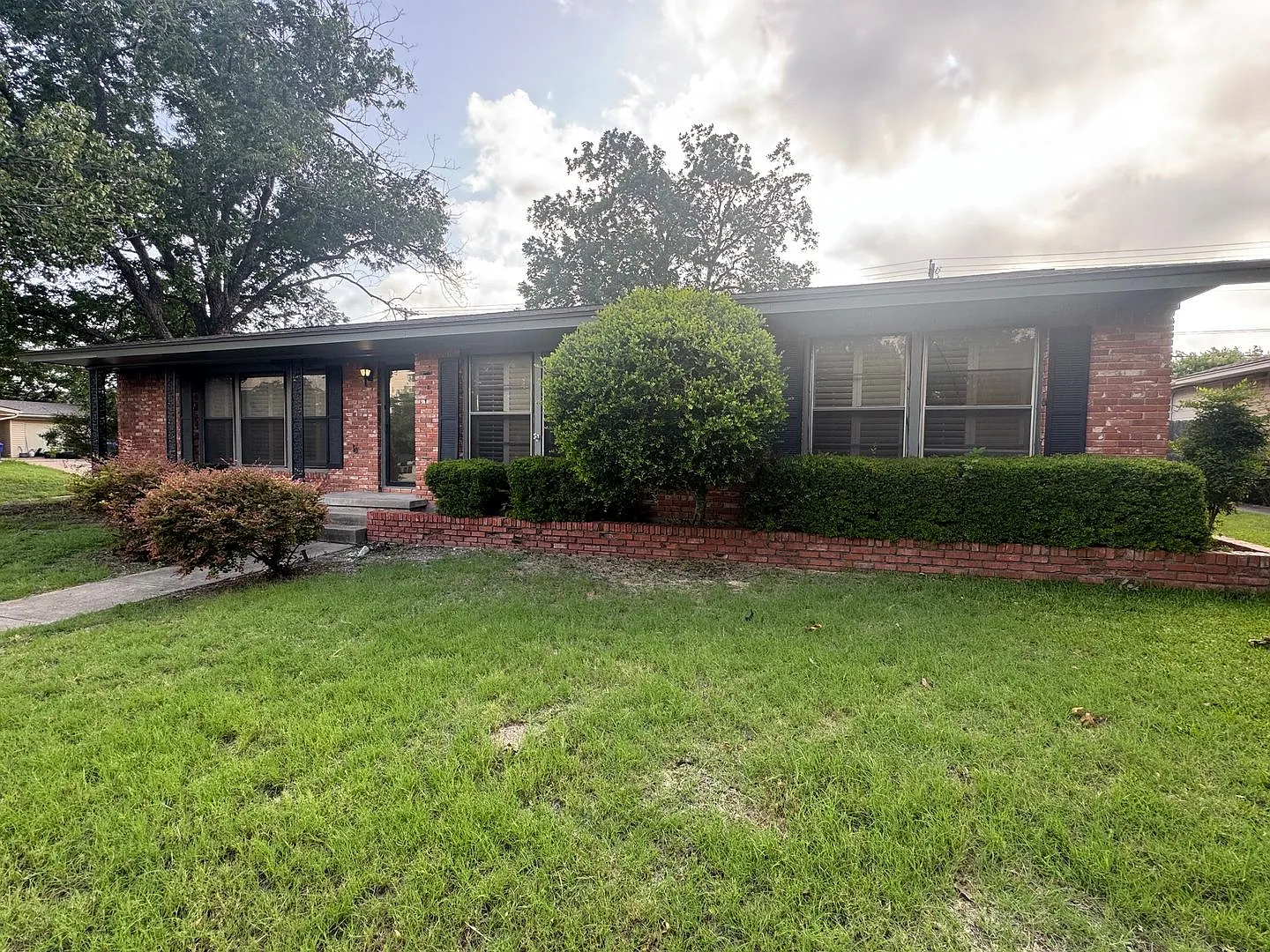Charming 3 Bedroom near Lake Waco — Photo 2