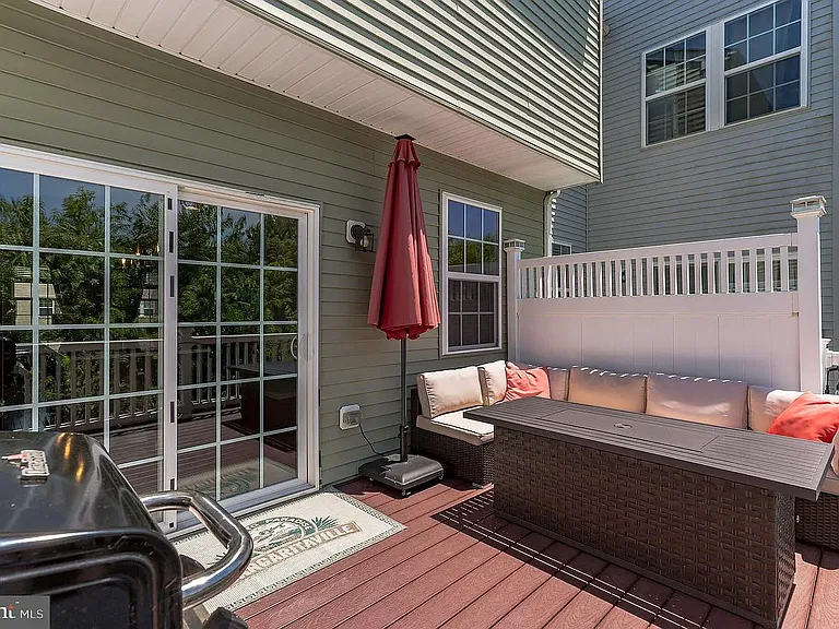 423 Dogwood Dr — Photo 29