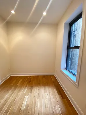 Rented by City Connections Realty | media 28