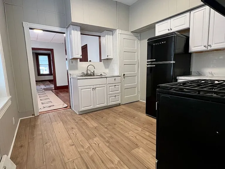 502 Buttonwood St — Photo 10