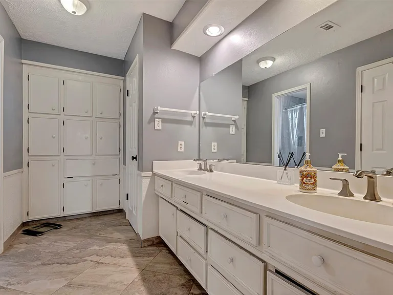 8006 Pine Cup Cir — Photo 10
