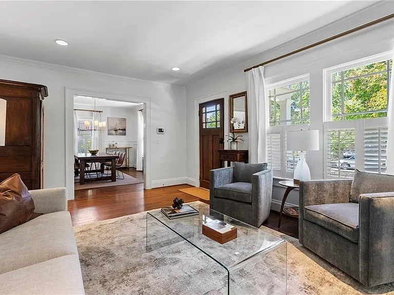 663 Yorkshire Rd NE — Photo 13