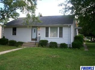 2004 Fairhill Rd, Fort Wayne, IN 46808