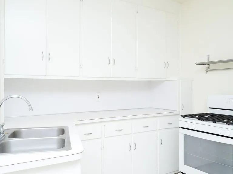 3611 Bryant Ave S — Photo 12