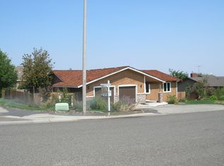 184 Orchard Way, Richland, WA 99352