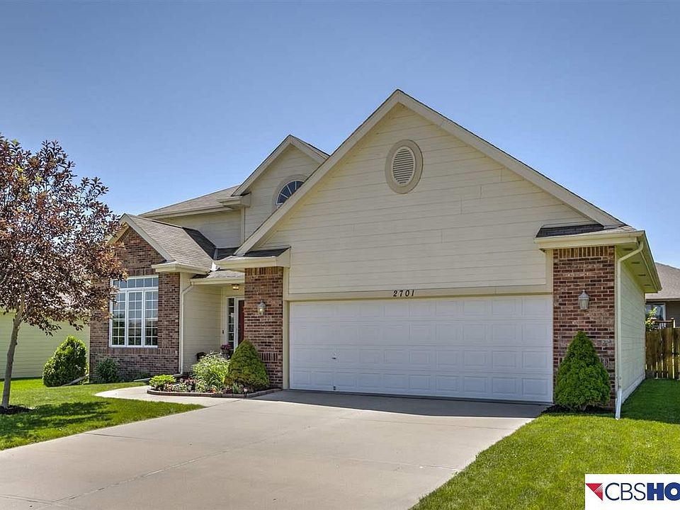 1st image of 2701 Leigh Ln