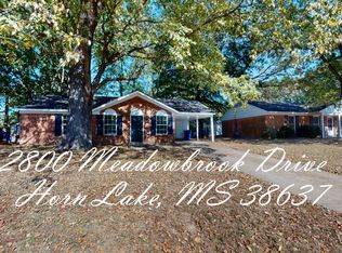 2800 Meadowbrook Dr, Horn Lake, MS 38637