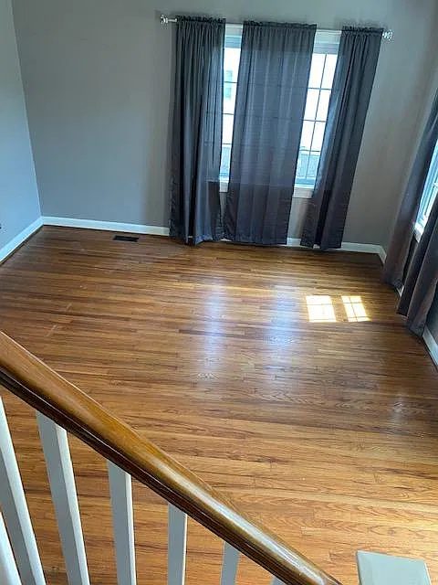 4 bed, 1200 sqft, $1,800 — Photo 4