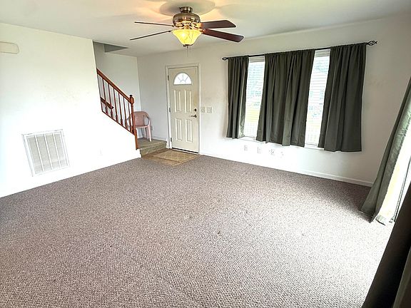 3rd image of 234 Emerald Lane
