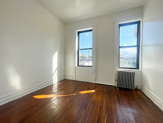 Rented by Pear NYC LLC | media 21