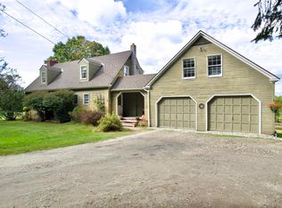 1633 Perry Hill Rd, Waterbury, VT 05676