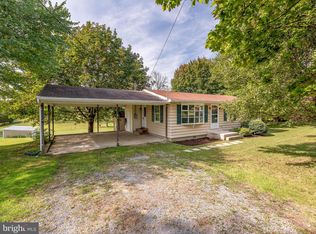 1554 Nadenbousch Ln, Inwood, WV 25428
