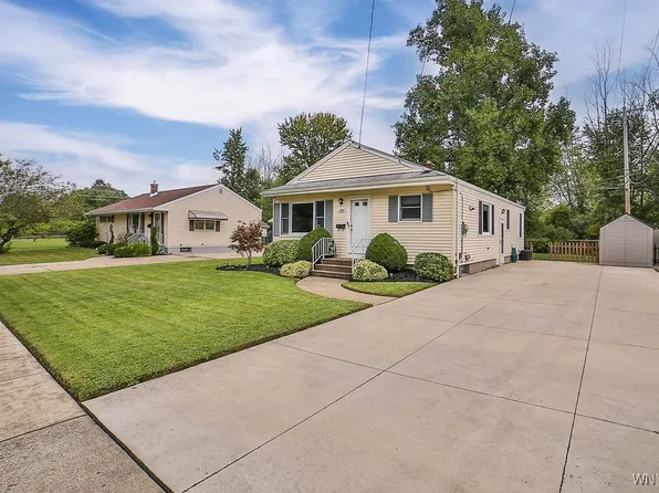 1093 101st St, Niagara Falls, NY 14304
